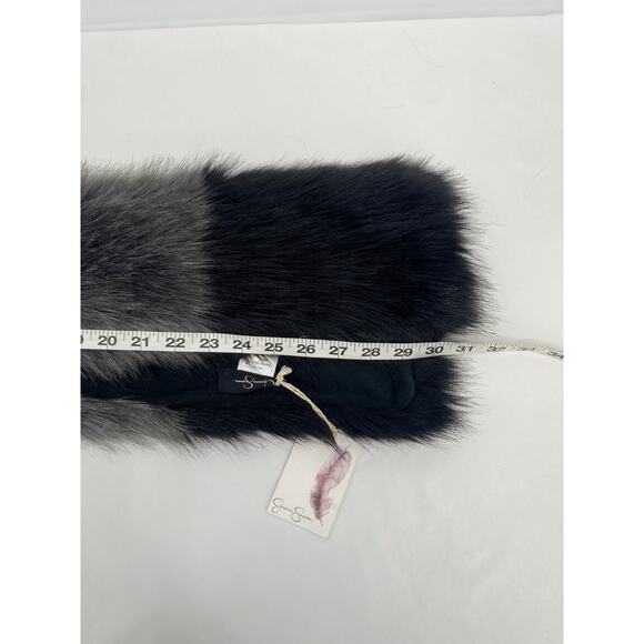 Jessica Simpson Faux Fur Stole Scarf Muff NWT - Picture 6 of 6
